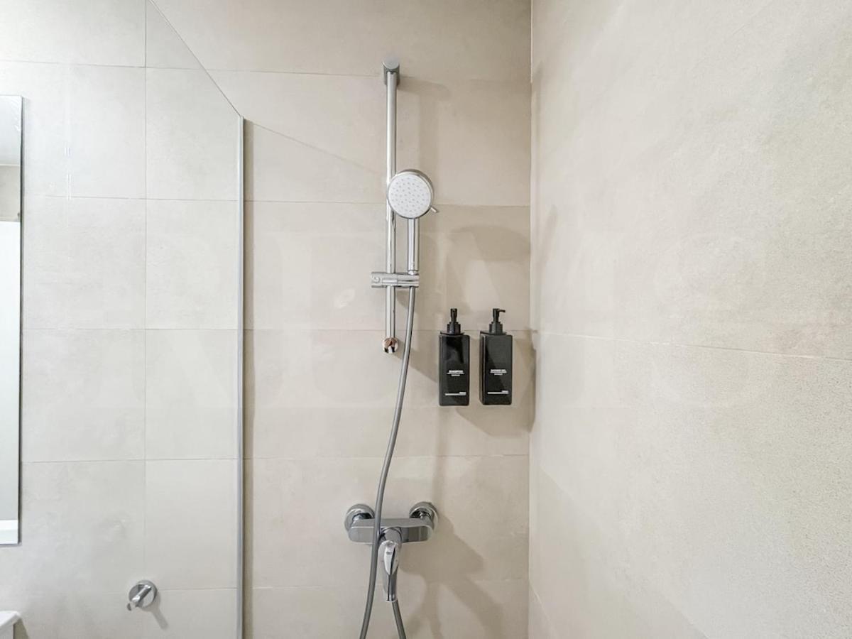 With Stunning Views And Parking By Rems Málaga