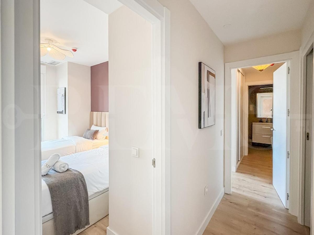 Apartamento With Stunning Views And Parking By Rems *