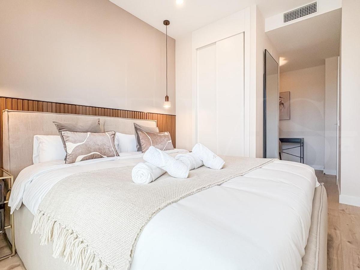 Apartamento With Stunning Views And Parking By Rems Málaga