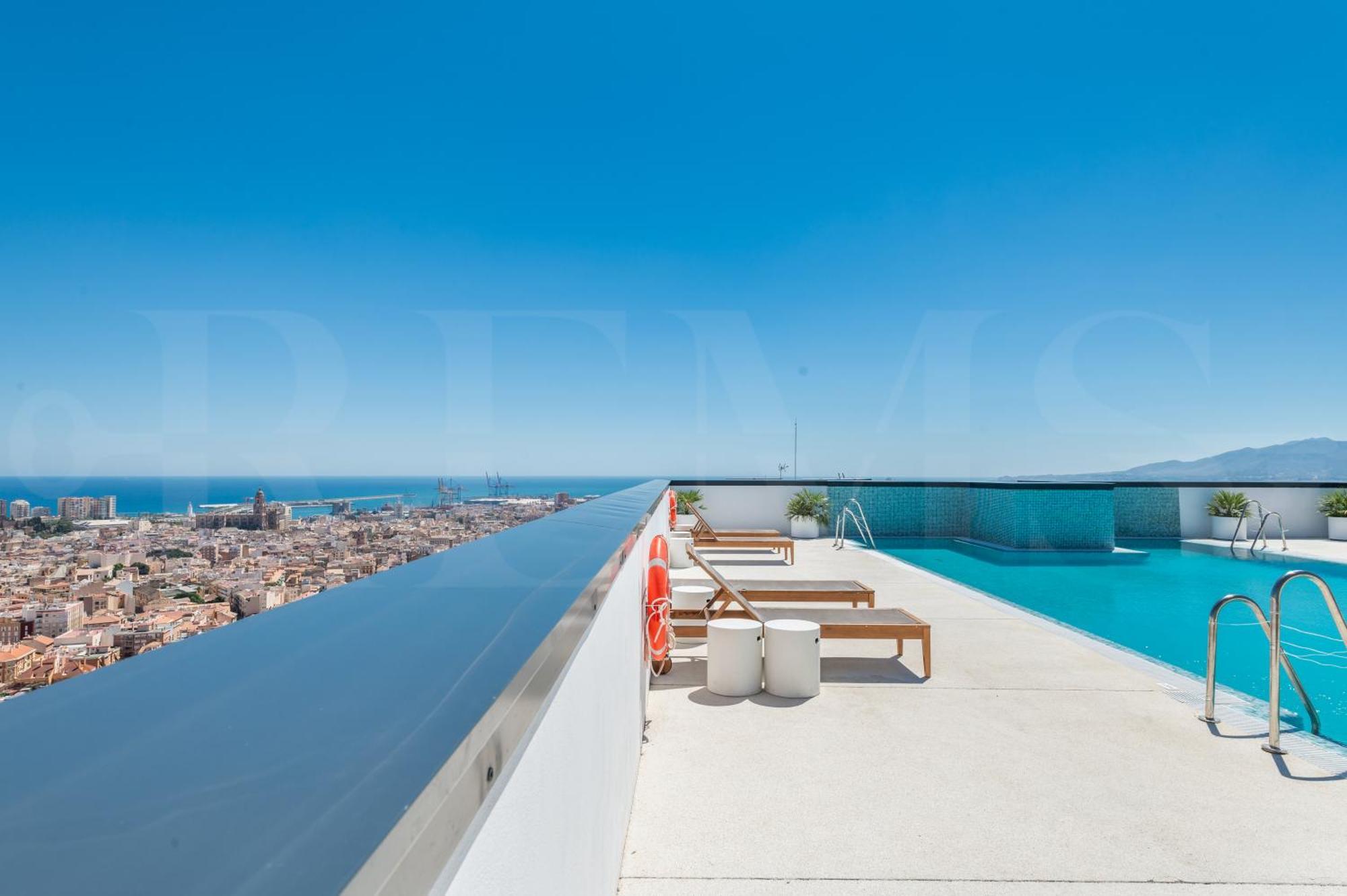 Apartamento With Stunning Views And Parking By Rems Málaga