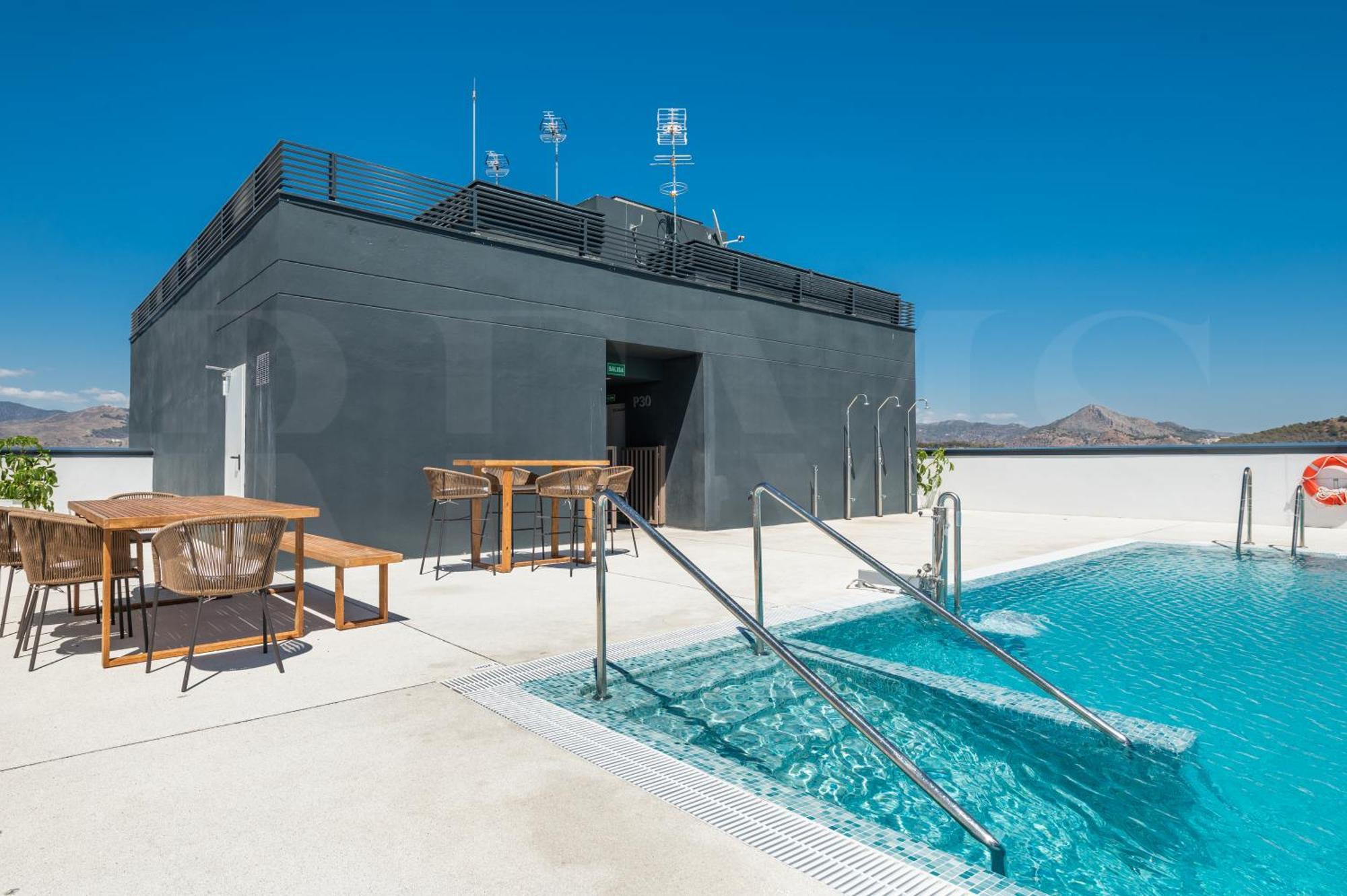 With Stunning Views And Parking By Rems Apartamento *